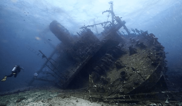 Media buying shipwreck