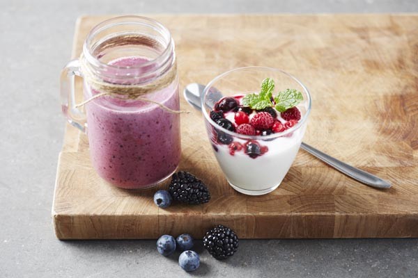 FMCG-fruit smoothie and yoghurt